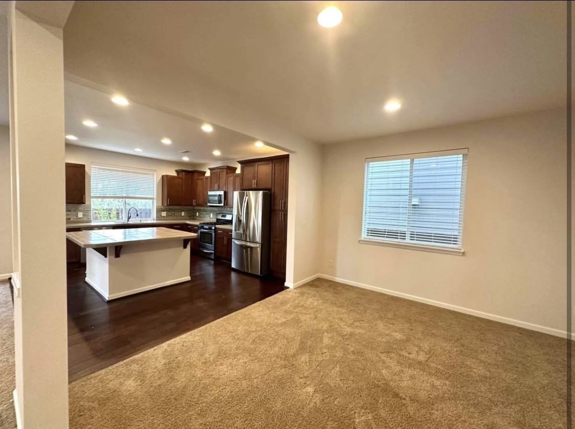 3107 44th St Se - Photo 3 of 17