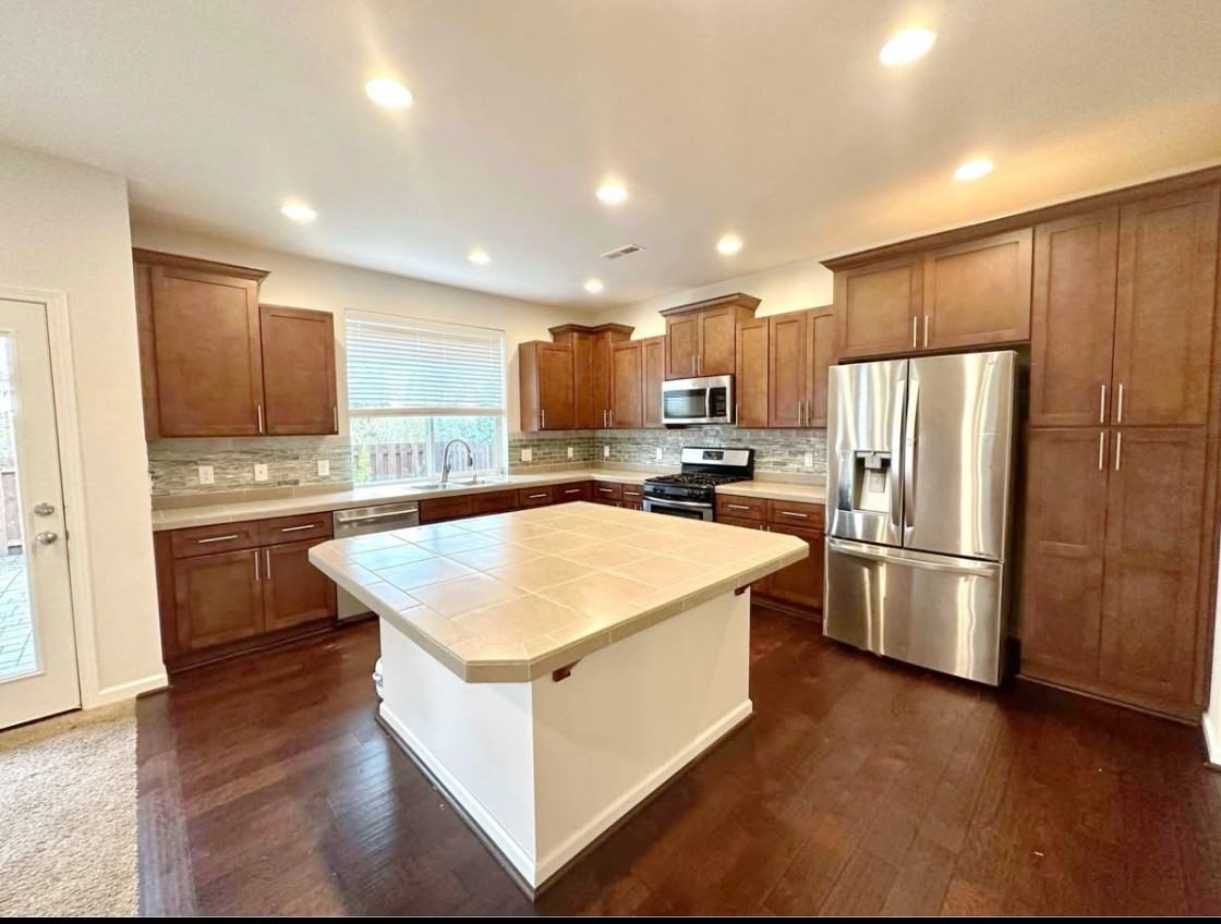 3107 44th St Se - Photo 4 of 17