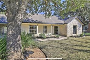 featured image of 116 E Evergreen St