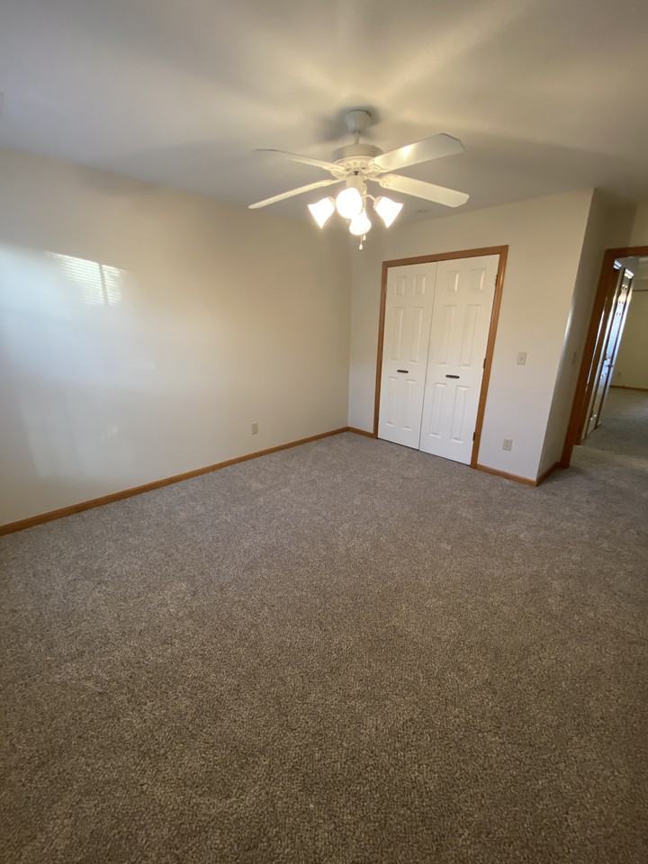 3906 Sw Chartwell Ct - Photo 7 of 10