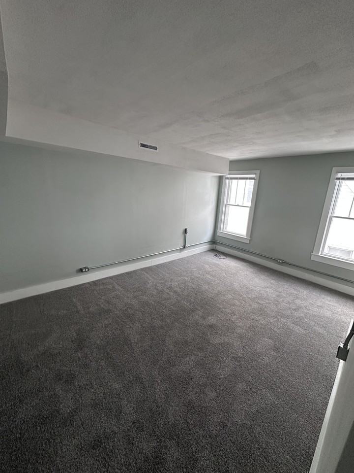 358 S 6th St #2 - Photo 6 of 8