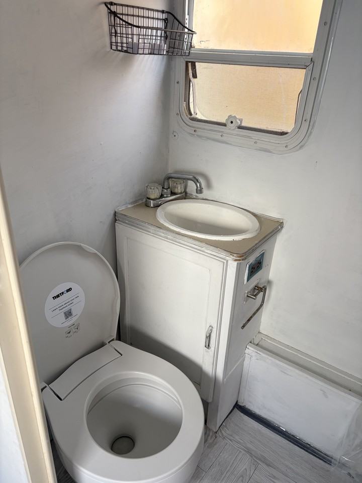 1701 Nwter #RV - Photo 4 of 7