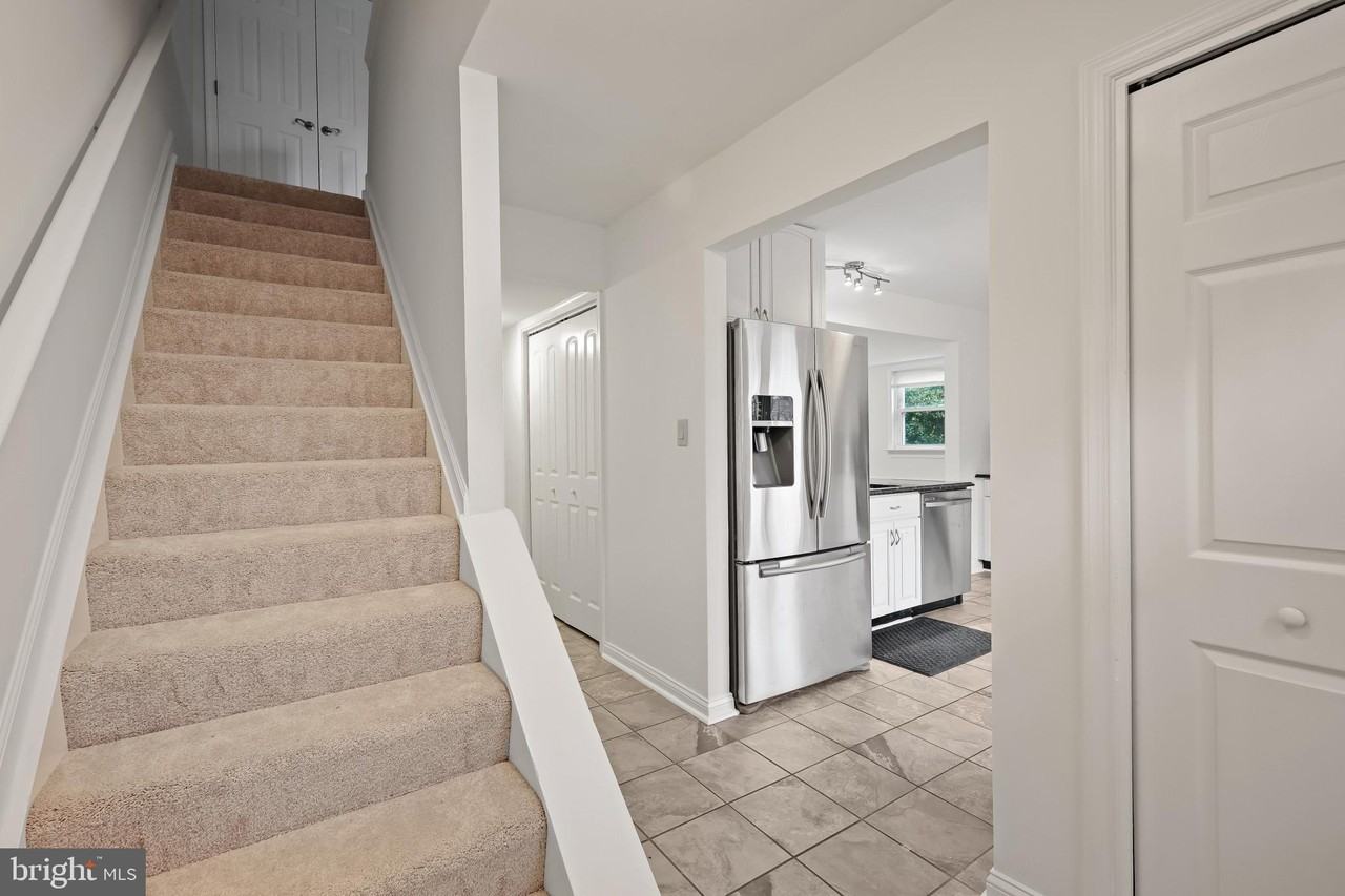 332 Charred Oak Ct - Photo 5 of 16