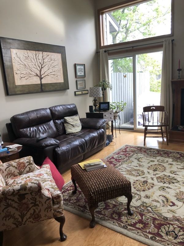 61 Midlake Cir - Photo 3 of 10