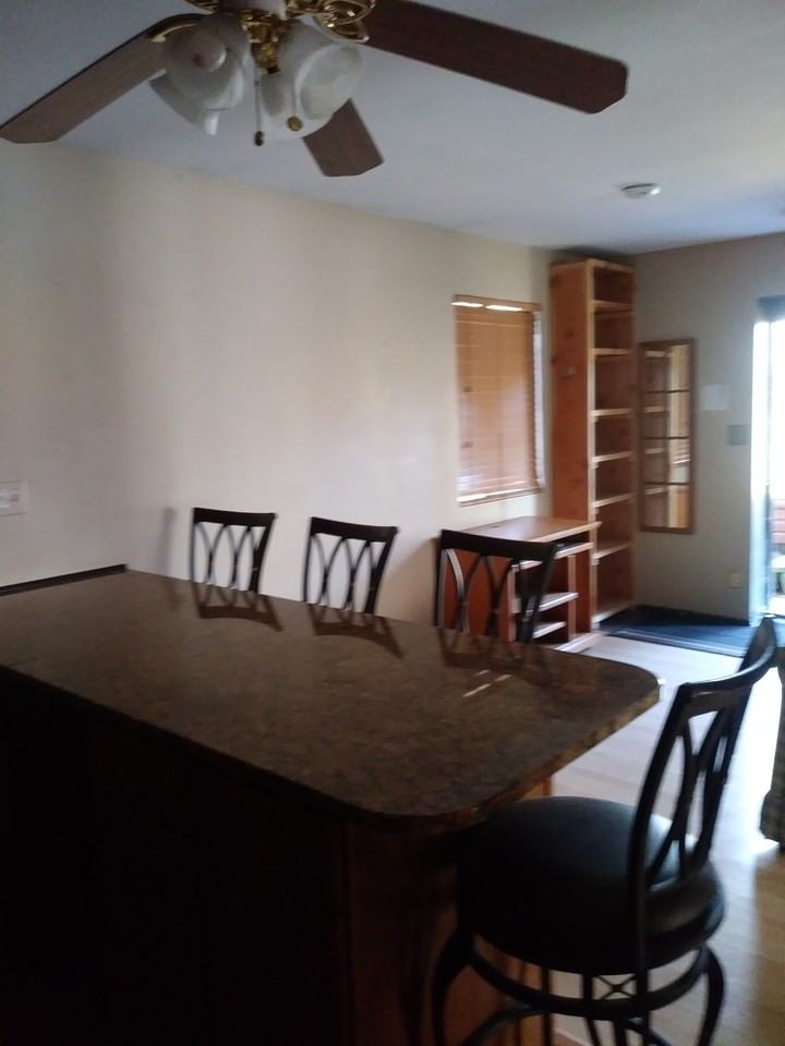 72 Woodbine Dr - Photo 2 of 7