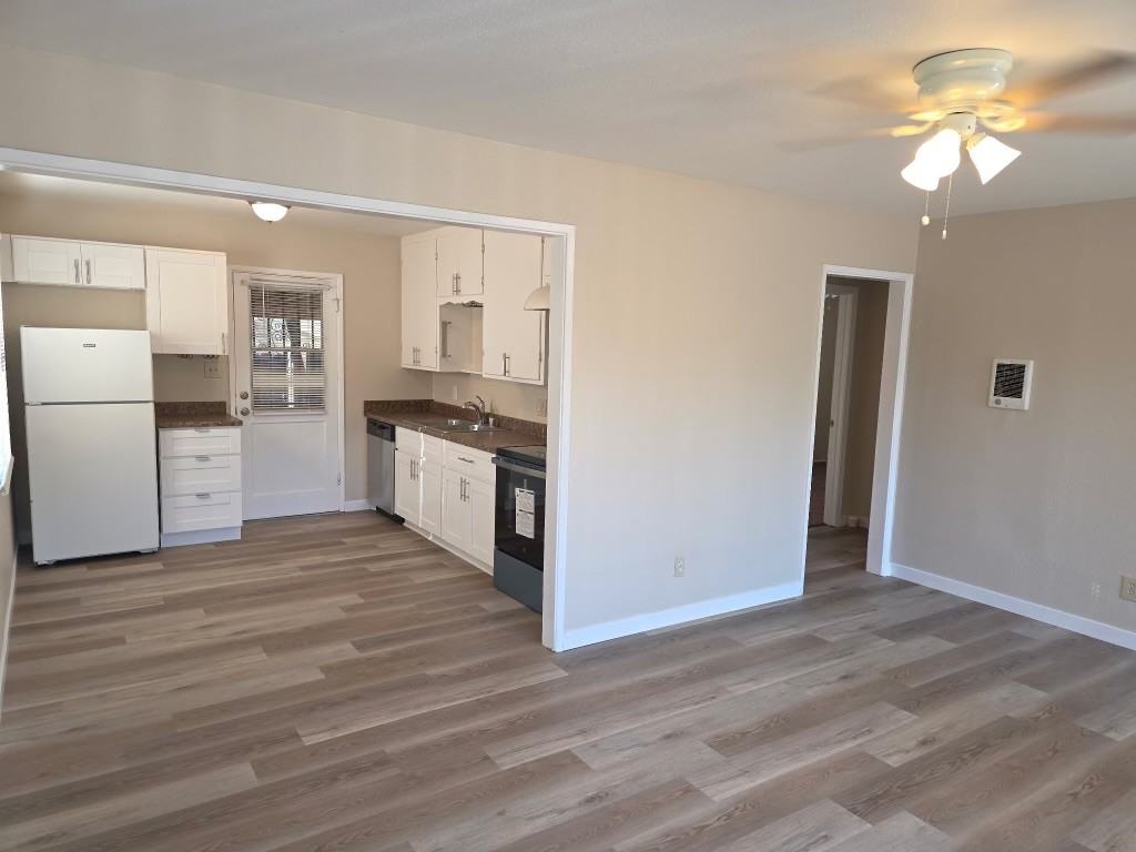 1449 E 1st St #NA - Photo 6 of 11