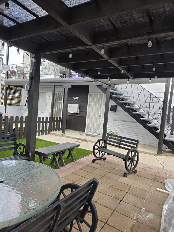 1704 Una St - Photo 4 of 5