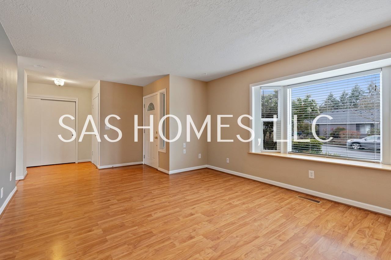 11200 Sw 83rd Ave #NA - Photo 3 of 30