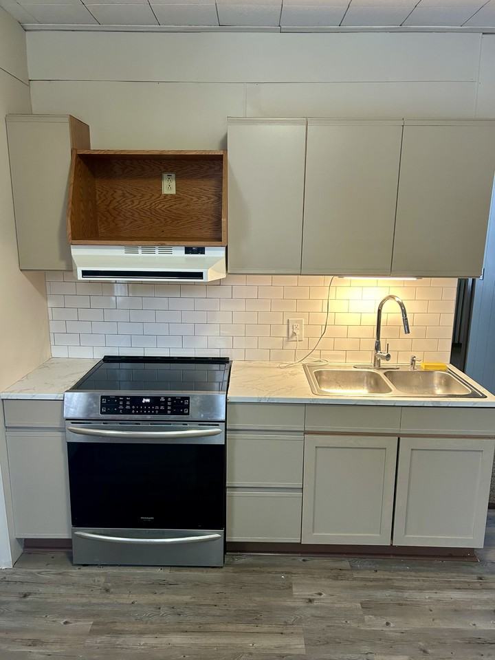 441 S Center Ave #4 - Photo 2 of 13