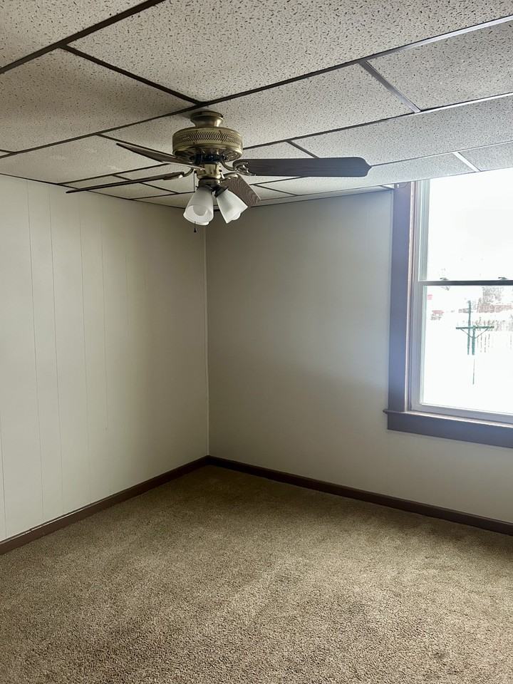 441 S Center Ave #4 - Photo 6 of 13