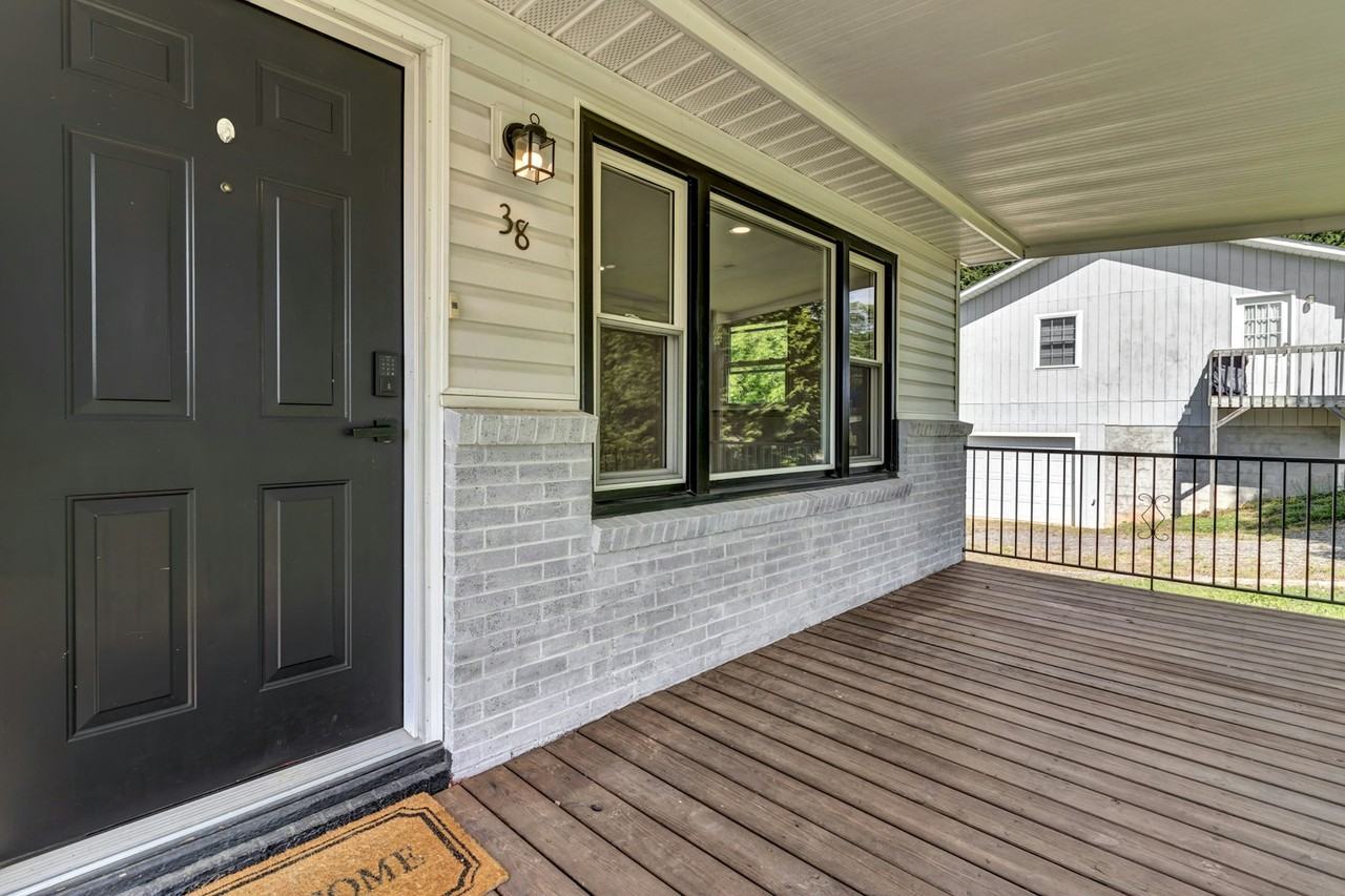 38 Hi Alta Avenue, Unit A - Photo 4 of 33