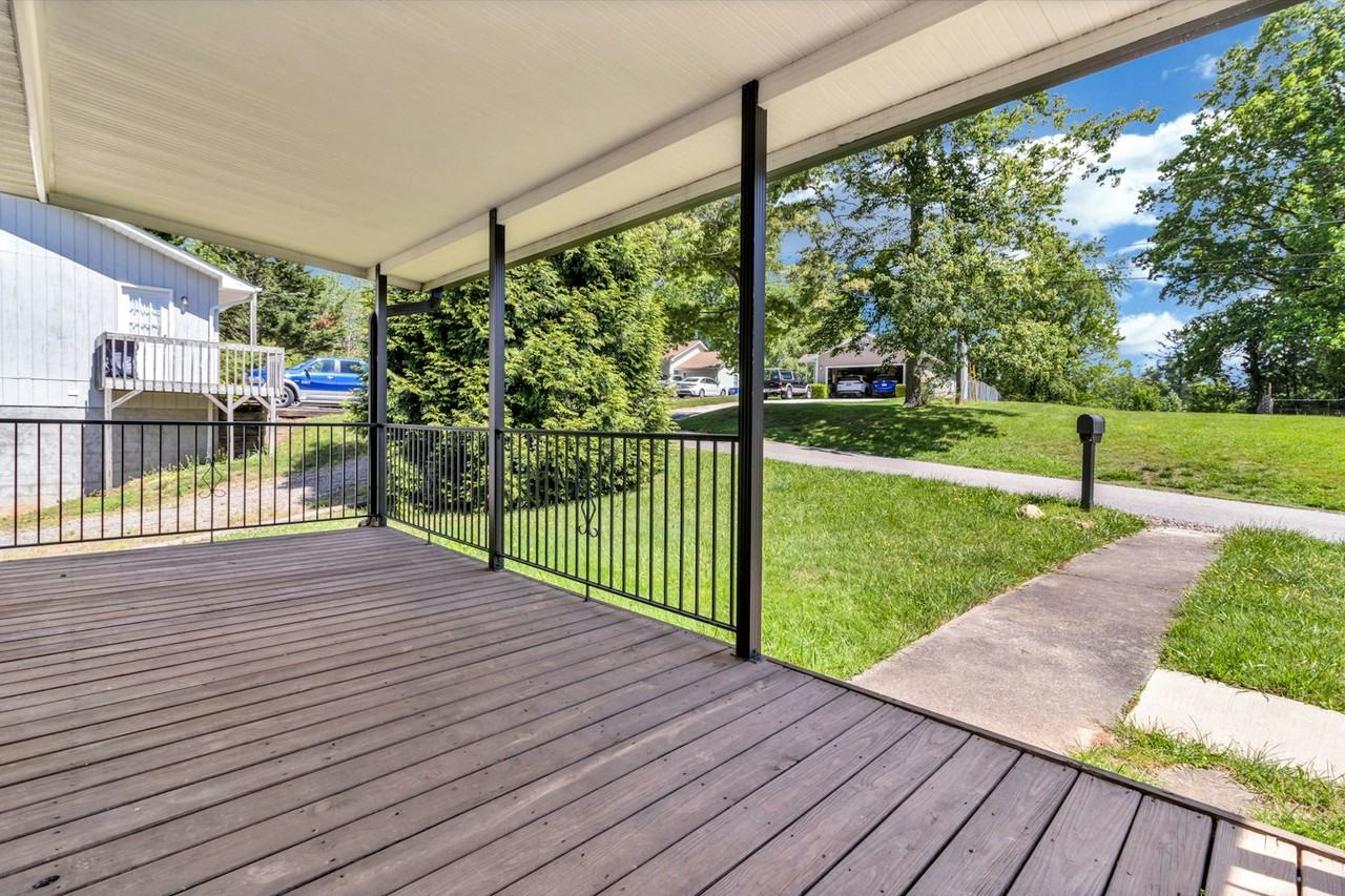 38 Hi Alta Avenue, Unit A - Photo 6 of 33