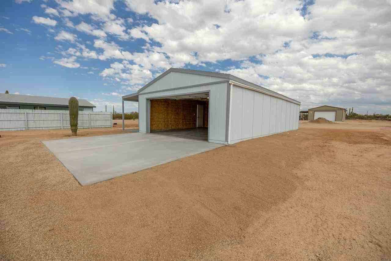 27038 East Lucia Drive - Photo 2 of 16