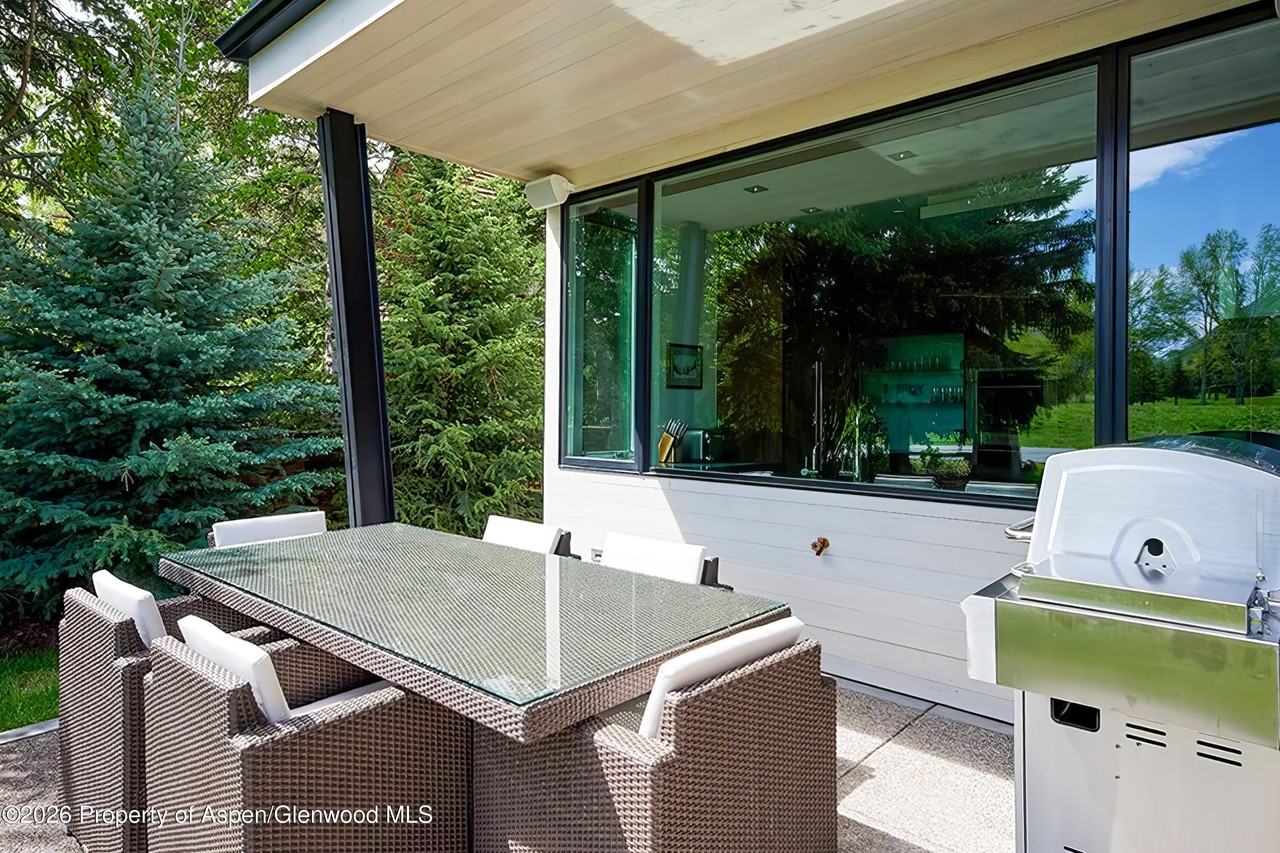 1520 Homestake Dr - Photo 7 of 27