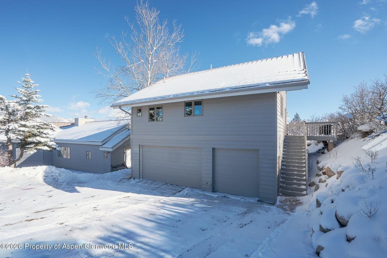 2310 Juniper Hill Dr - Photo 3 of 50