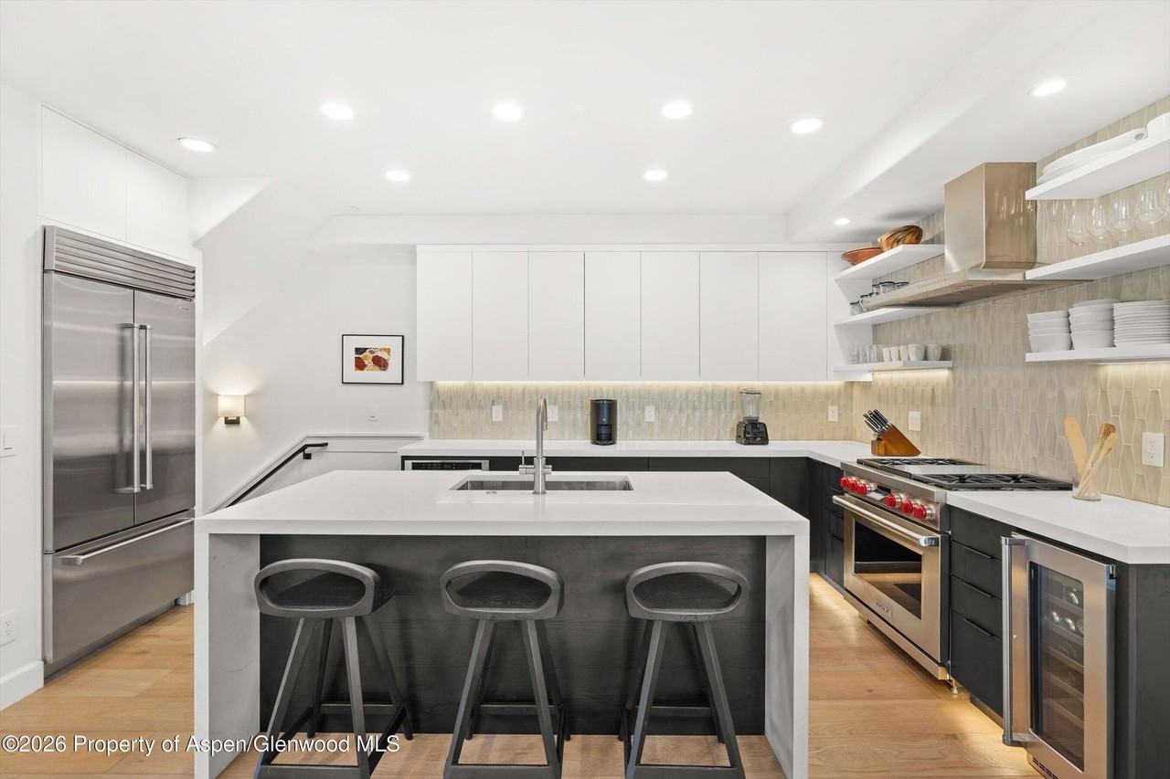 101 E Bleeker St Unit A - Photo 4 of 21