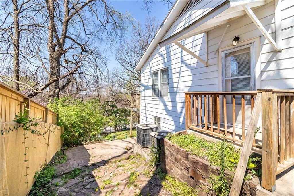 583 N Assembly Dr #1 - Photo 3 of 10