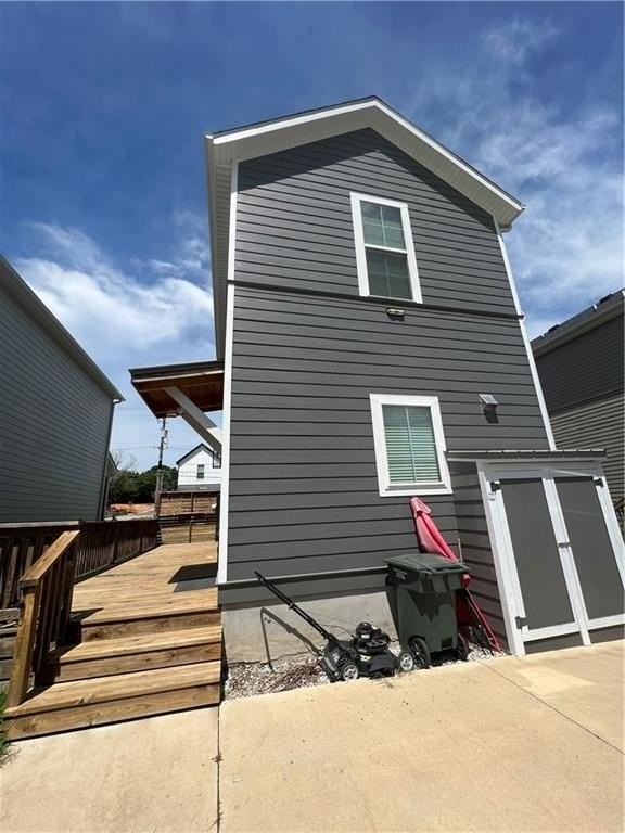 1390 S Duncan Ave - Photo 4 of 19