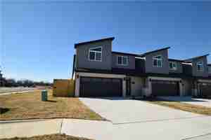 featured image of 401 Azurite Rd