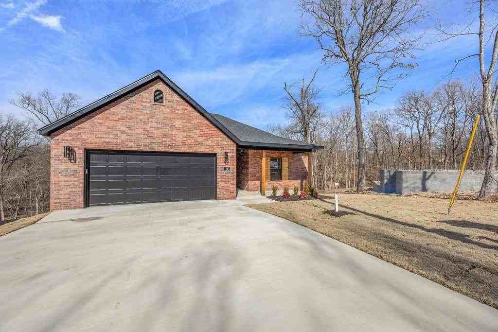 18 Dumfries Ln - Photo 2 of 28