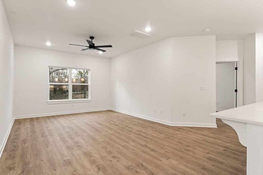 18 Dumfries Ln - Photo 6 of 28