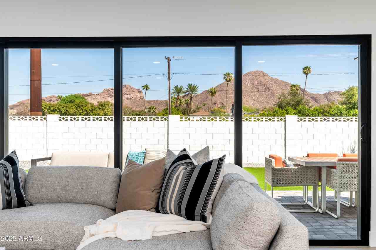 4464 E Campbell Ave - Photo 2 of 26