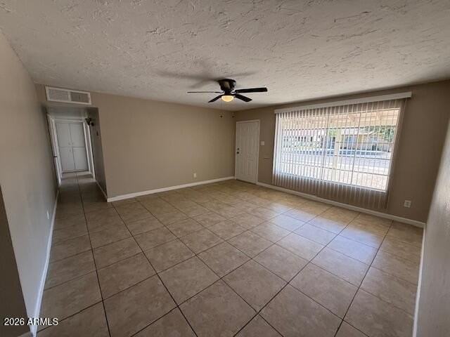 6714 N 34th Ave - Photo 5 of 23