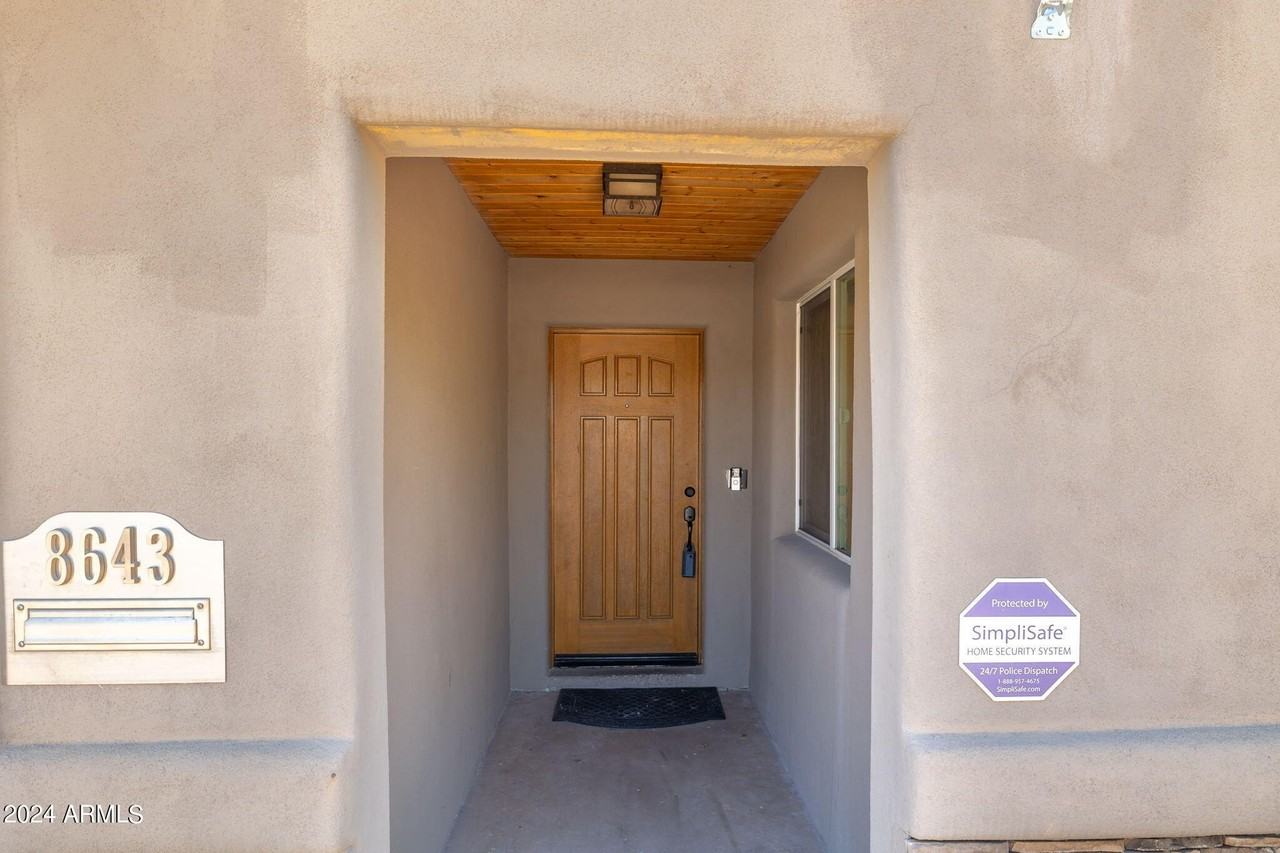 8643 E Sandalwood Dr - Photo 3 of 38