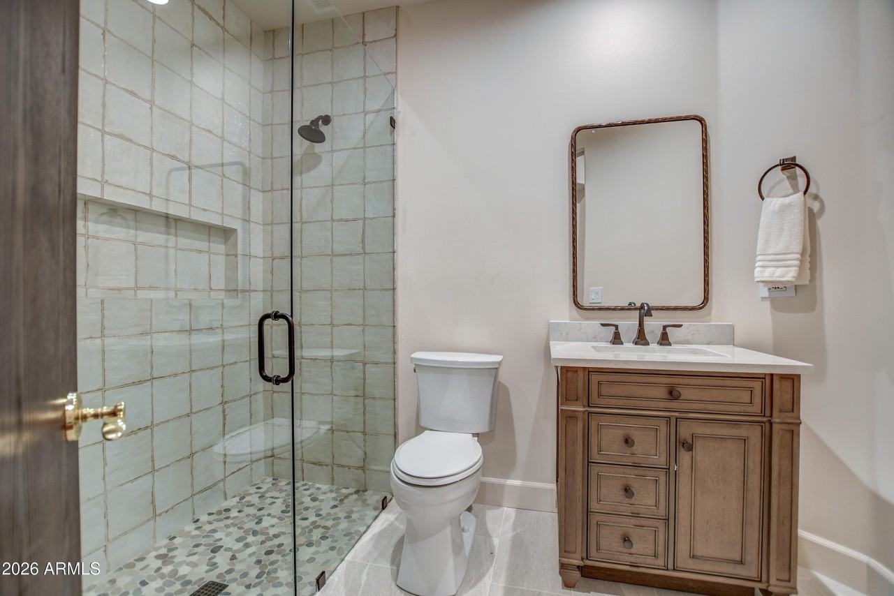 9671 E Monument Dr - Photo 4 of 50