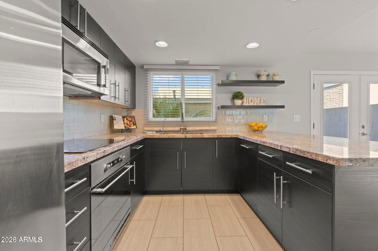 6909 E Osborn Rd Unit A - Photo 3 of 33