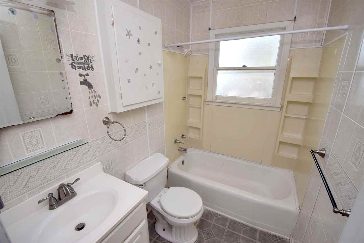 680 S 3rd St - Photo 4 of 14