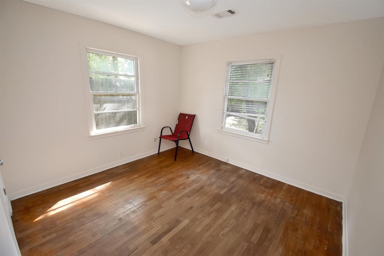 680 S 3rd St - Photo 5 of 14