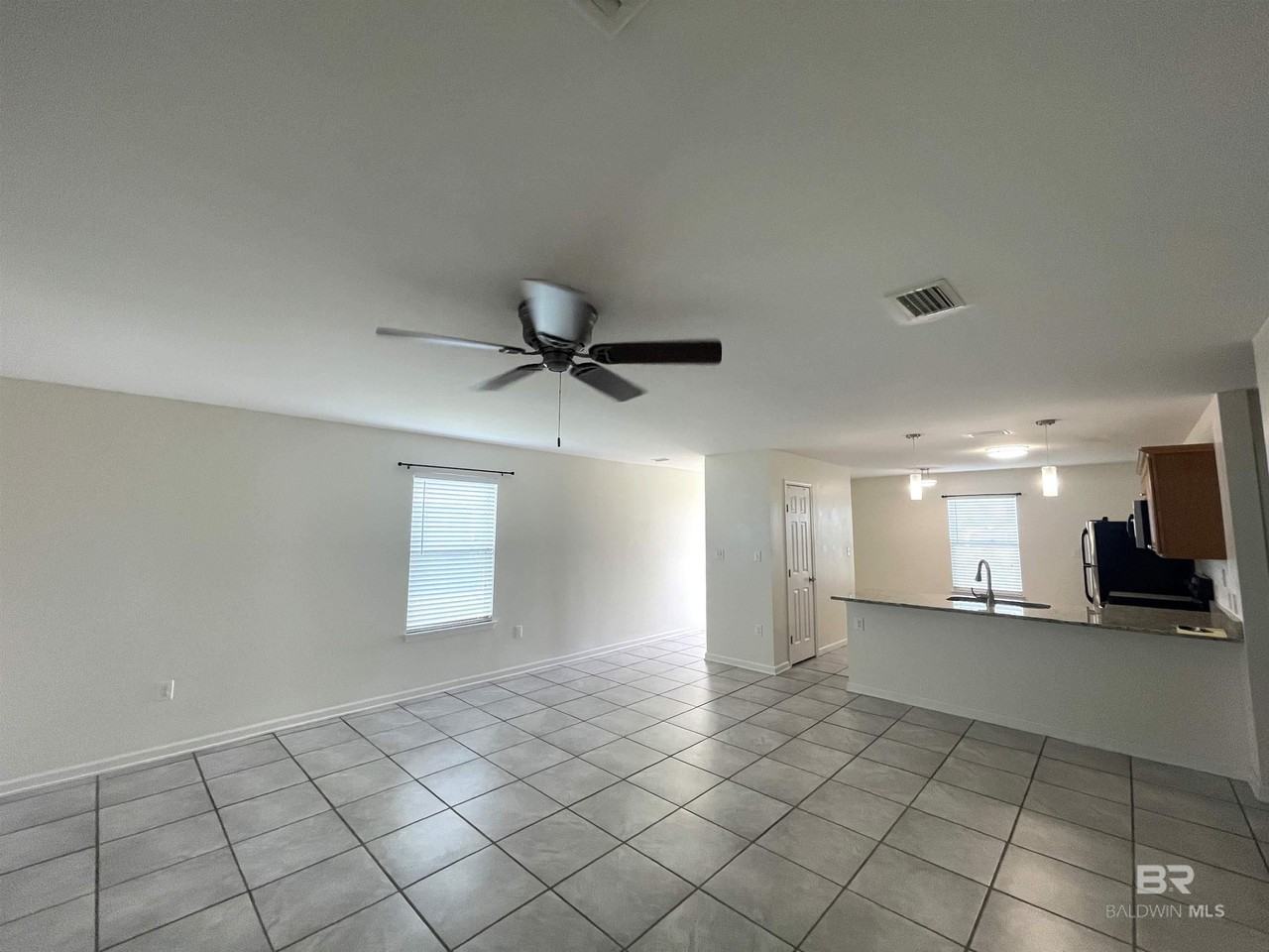 15142 Marem Dr - Photo 2 of 37