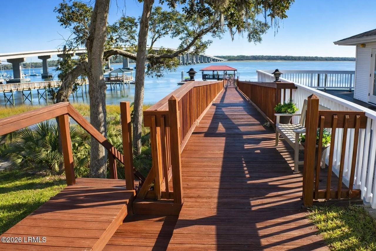 1231 Ladys Island Dr Unit 236 - Photo 3 of 30