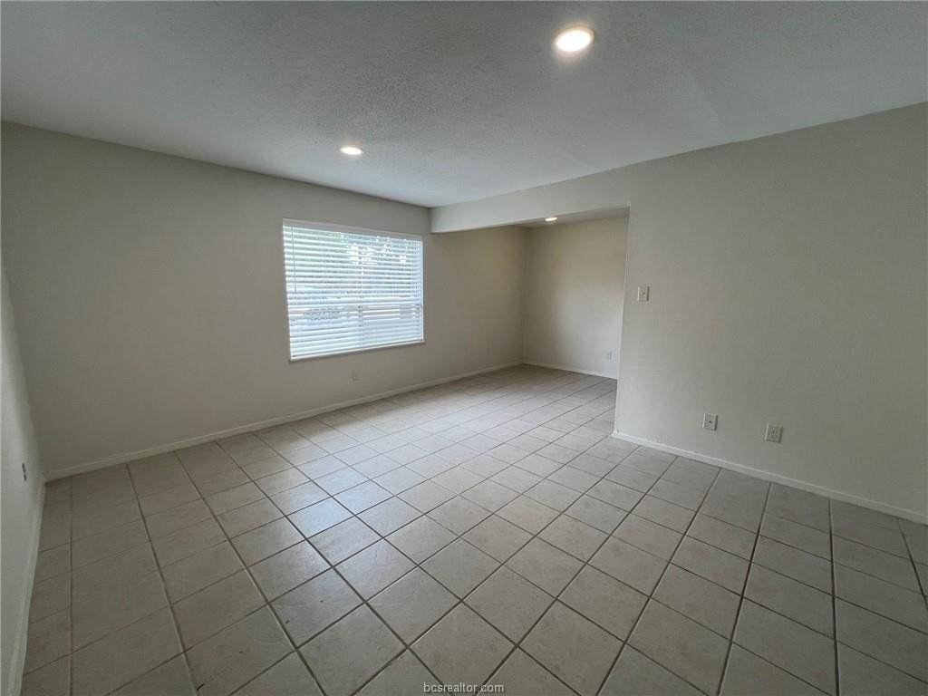 808 Natalie St Apt A #A - Photo 6 of 8