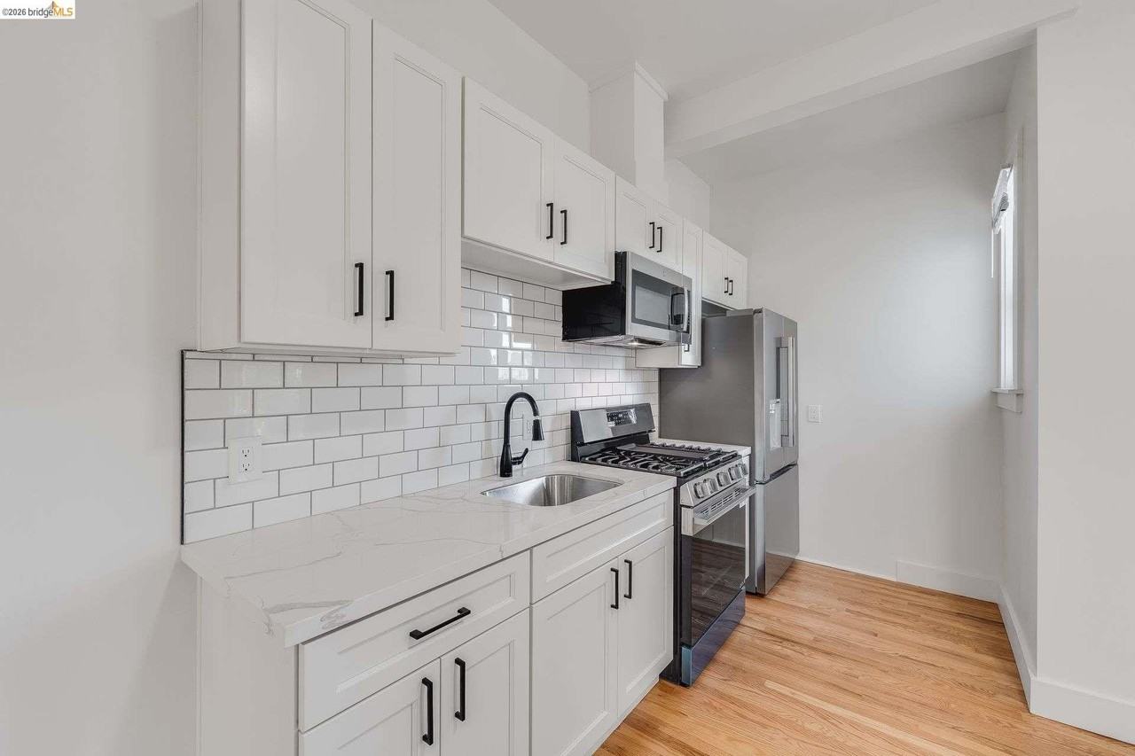 1238 12th St - Photo 5 of 13