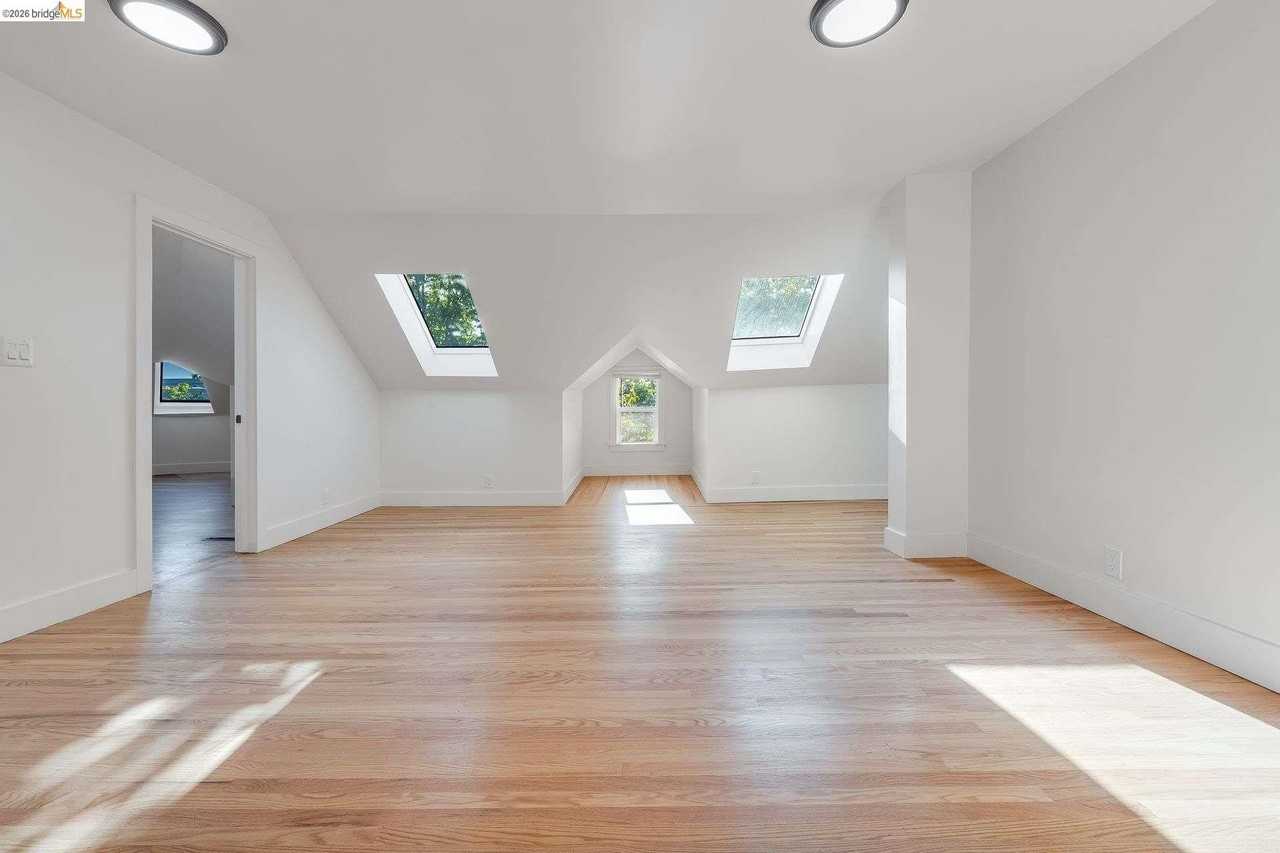 1238 12th St - Photo 7 of 13