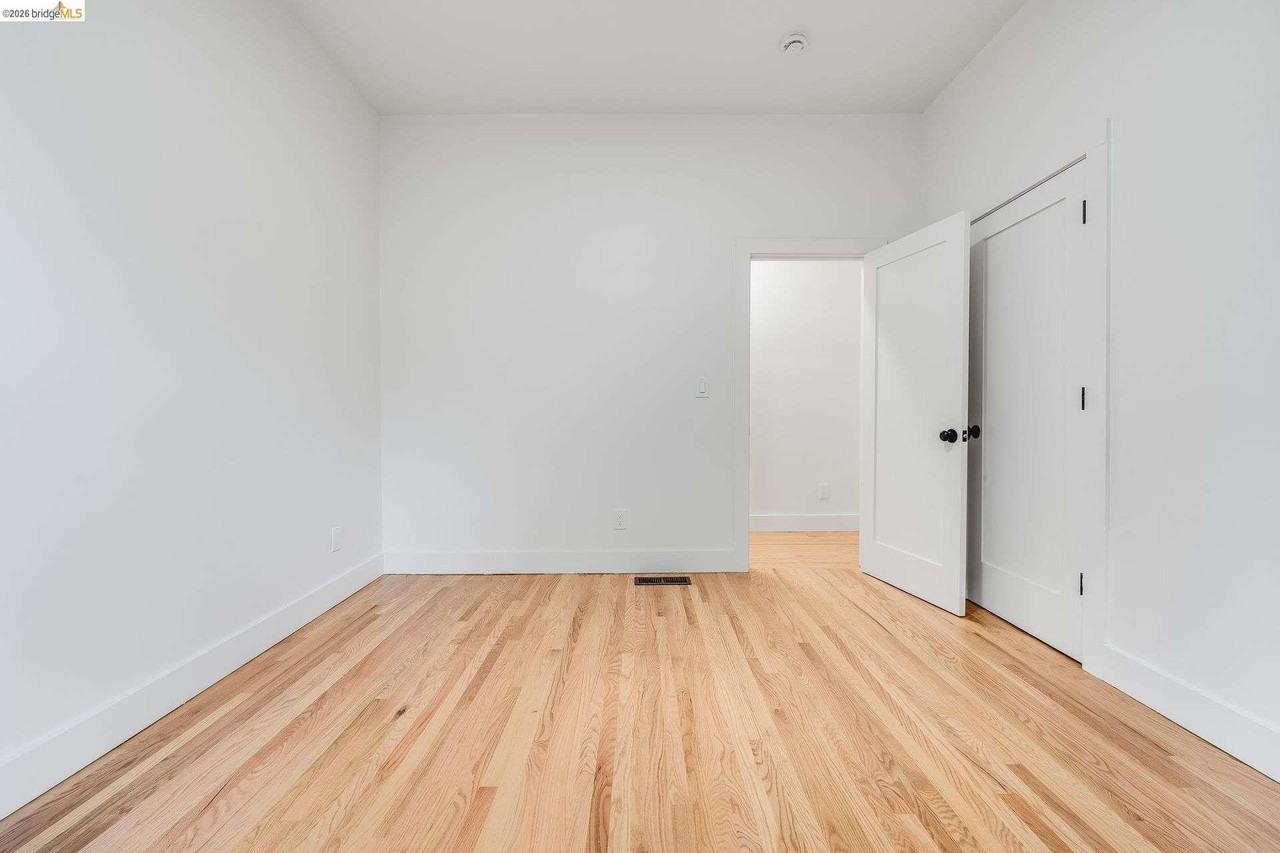 1240 12th St - Photo 3 of 9