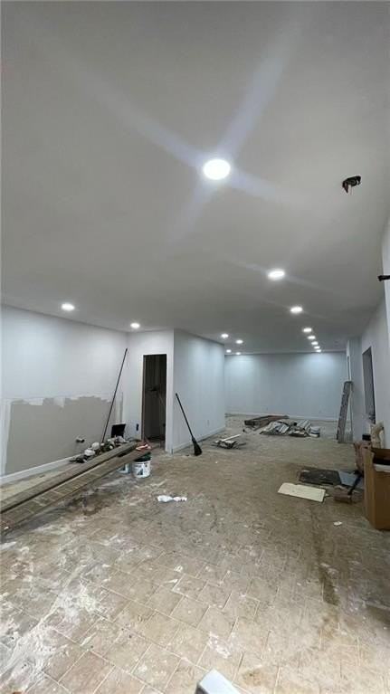 128 Kings Hwy - Photo 2 of 11