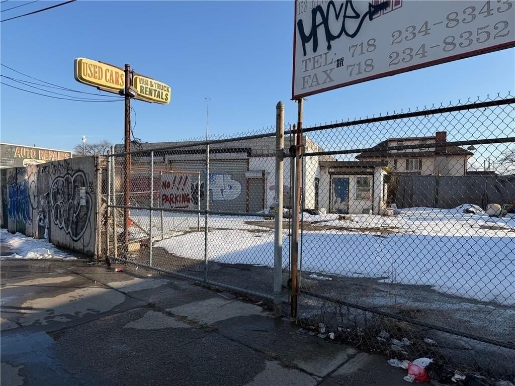 128 Kings Hwy - Photo 7 of 11