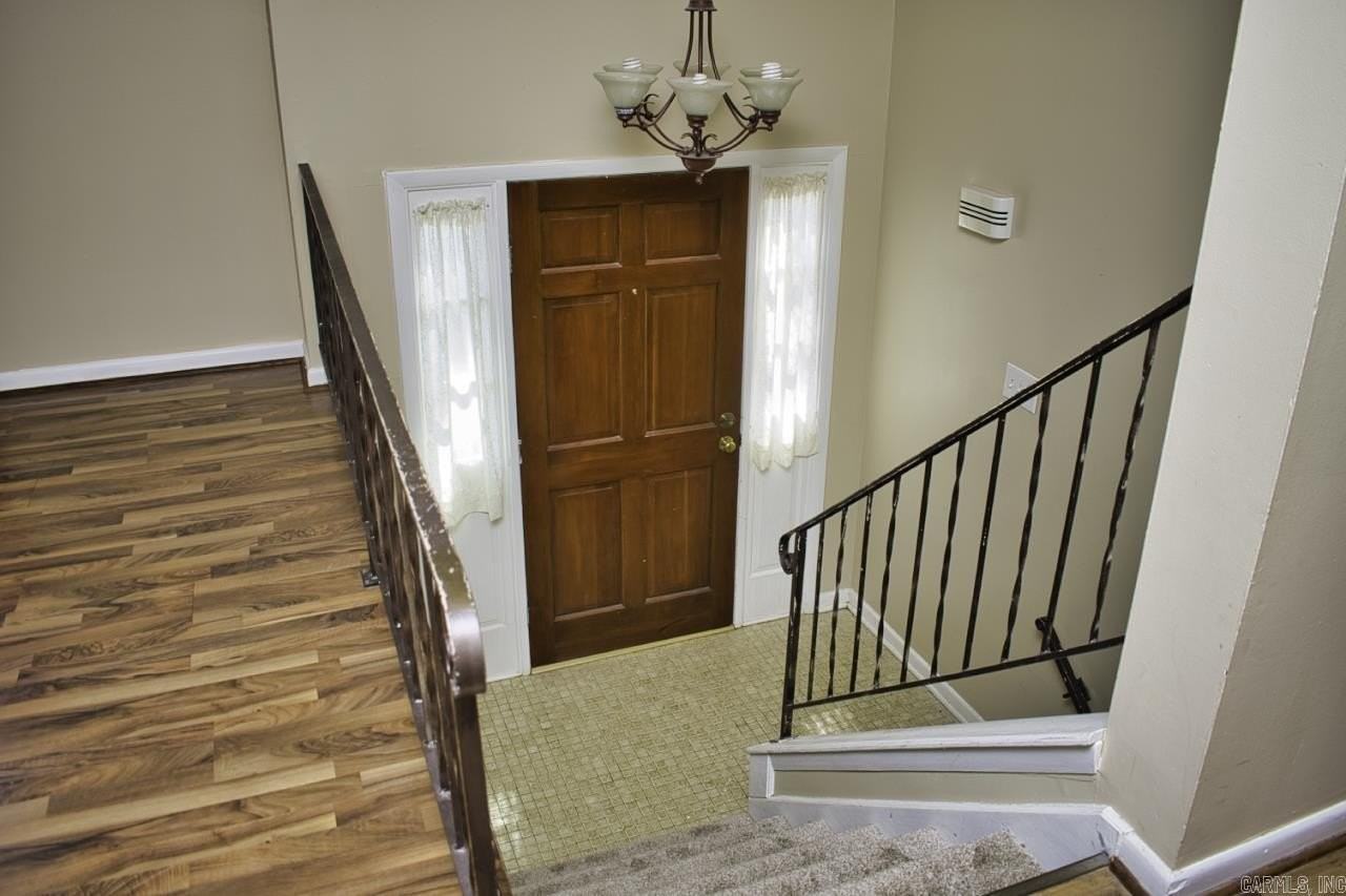 12400 Southridge Dr - Photo 4 of 26