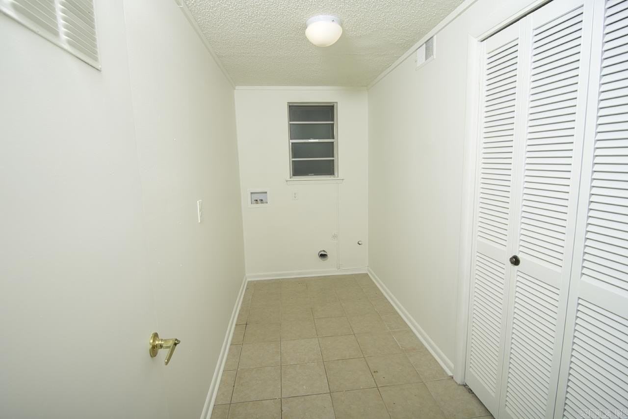 12400 Southridge Dr - Photo 7 of 26