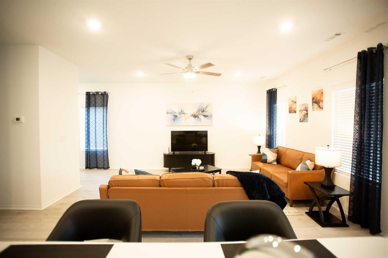 8109 Donna Dr - Photo 7 of 38