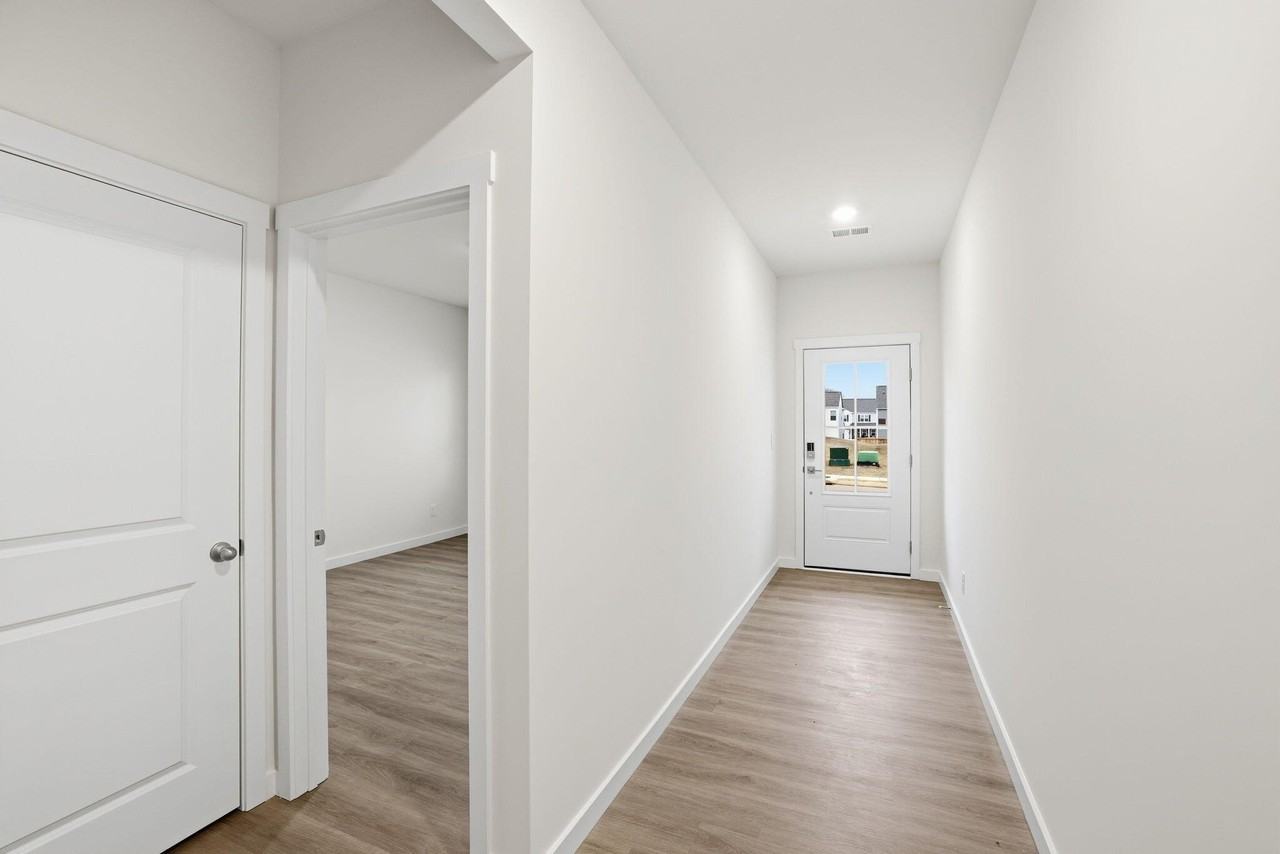 8440 Mulberry Way - Photo 2 of 29