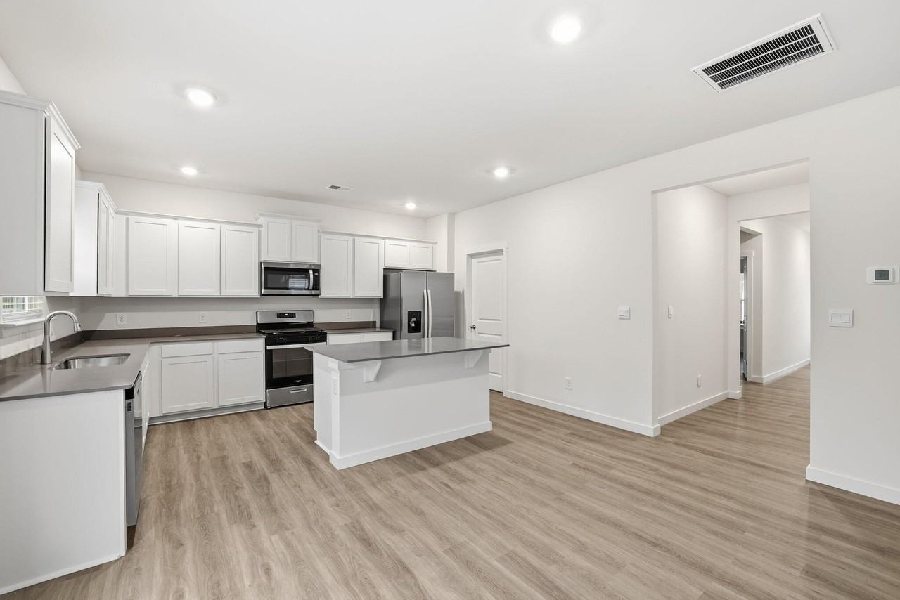 8440 Mulberry Way - Photo 6 of 29