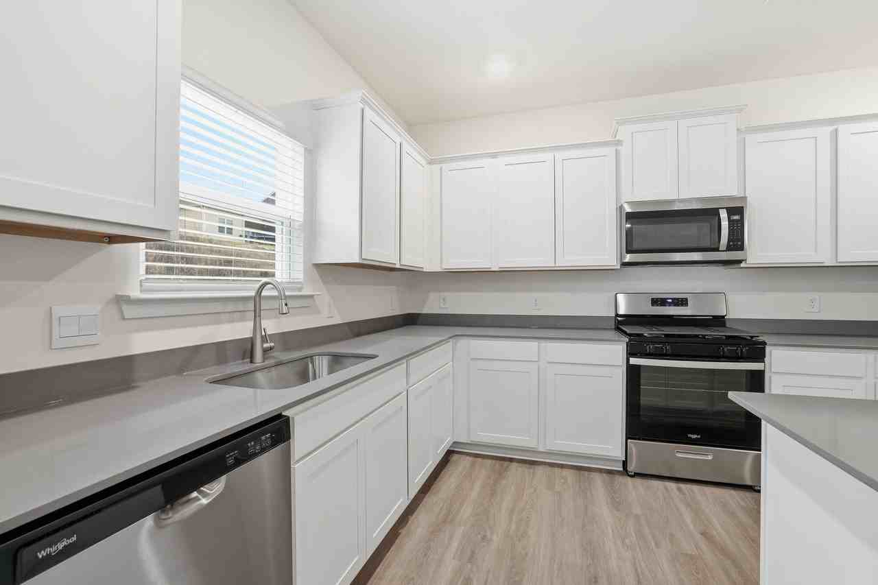 8440 Mulberry Way - Photo 7 of 29