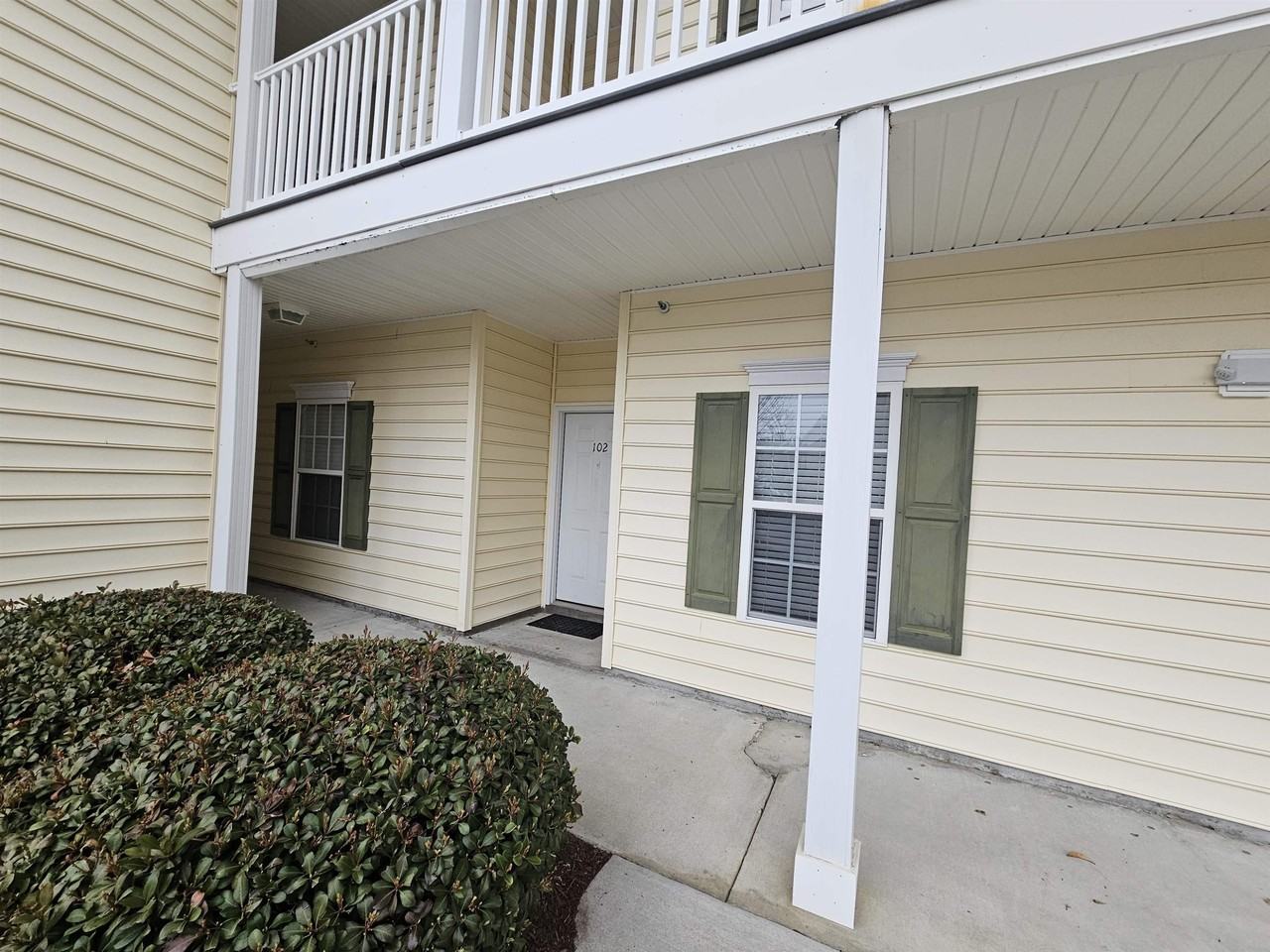 5840 Longwood Dr - Photo 2 of 18