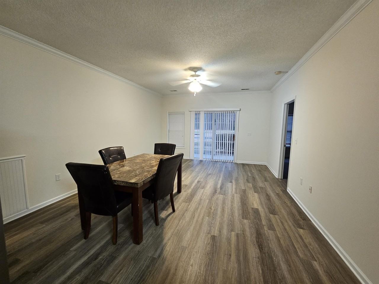 5840 Longwood Dr - Photo 7 of 18