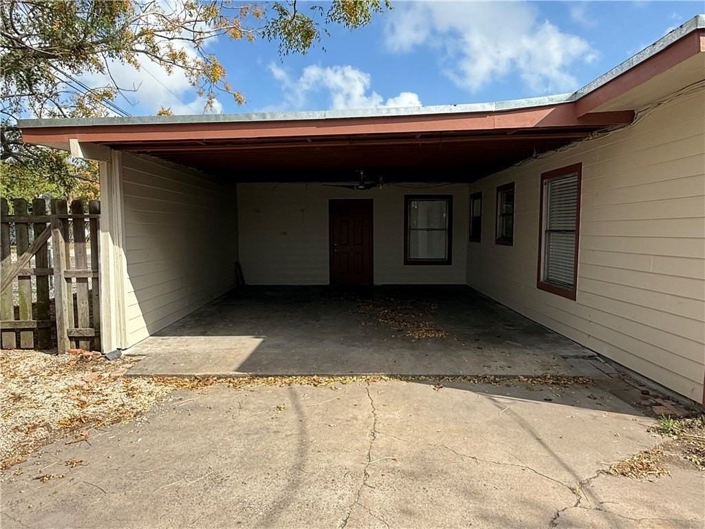 3601 Marion St - Photo 2 of 16