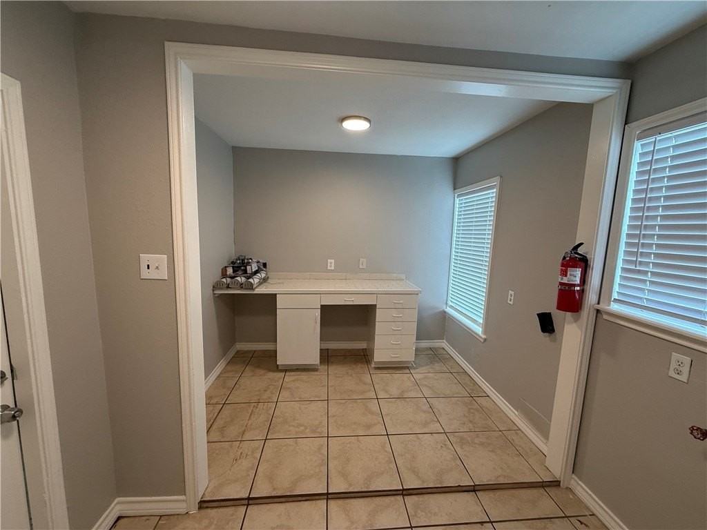 3601 Marion St - Photo 3 of 16